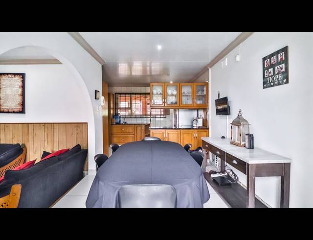 5 BEDROOM HOUSE FOR SALE IN ORIENT HEIGHTS